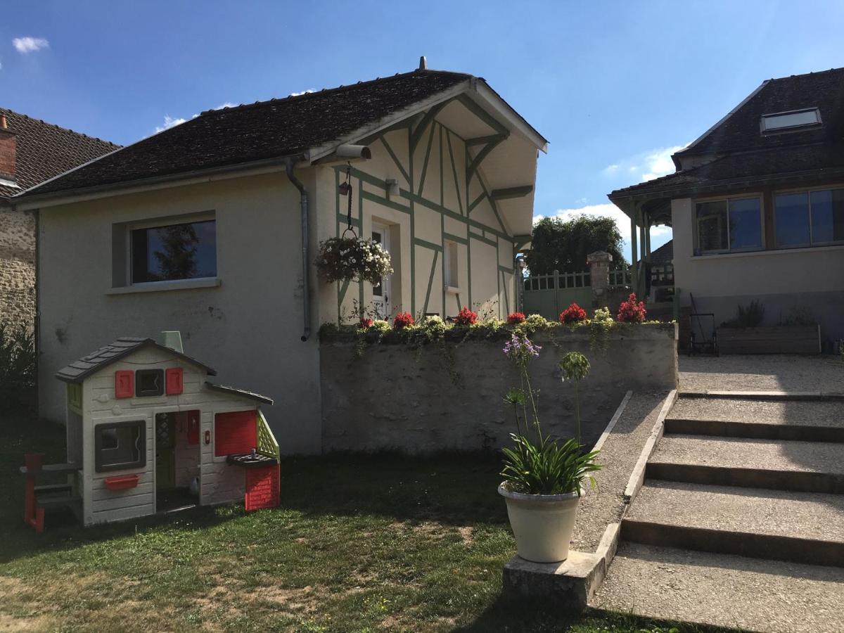 La Maison De Louna Saint-Parres-les-Vaudes Exterior foto
